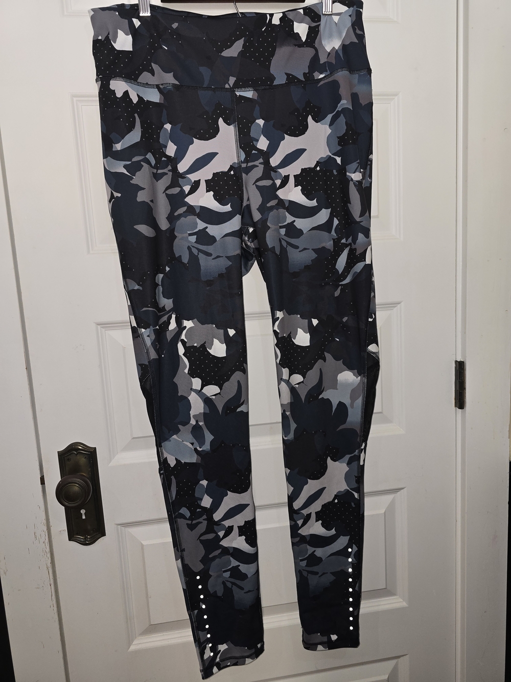 Old Navy Active Go Dry Women's Navy and Gray Camo Leggings XXL Tall